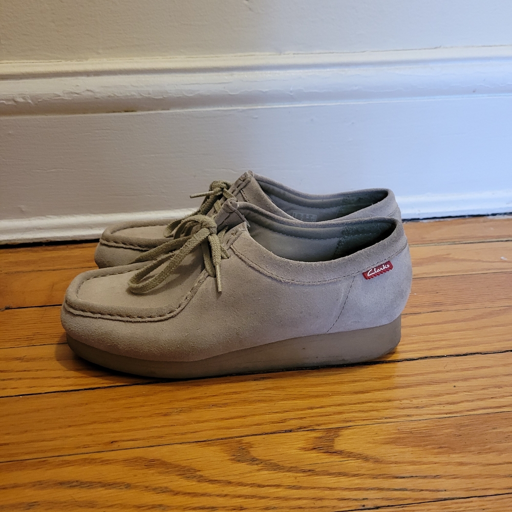 Clarks Taupe Suede Casual Shoes US 7.5 W